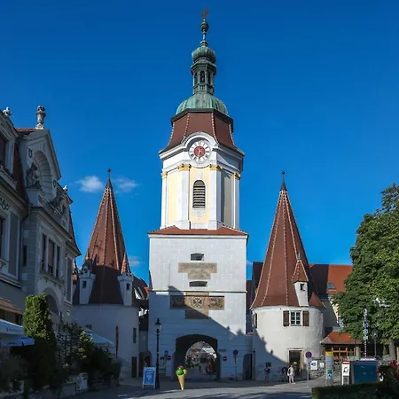 Smile Zur Gozzoburg Krems an der Donau